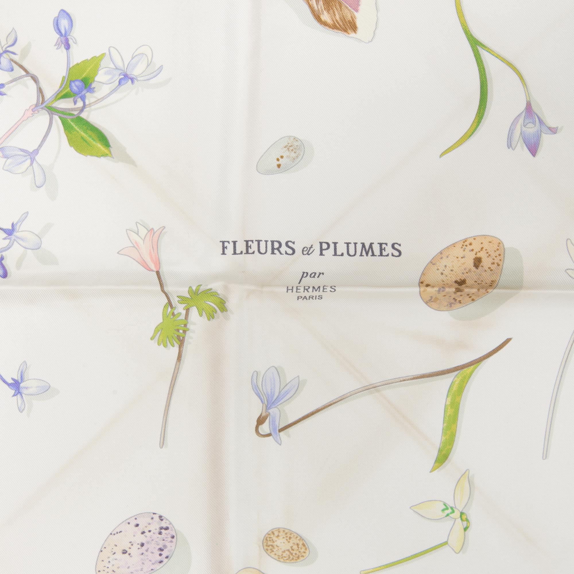 SCARF, "Fleurs et Plumes", Hermès.