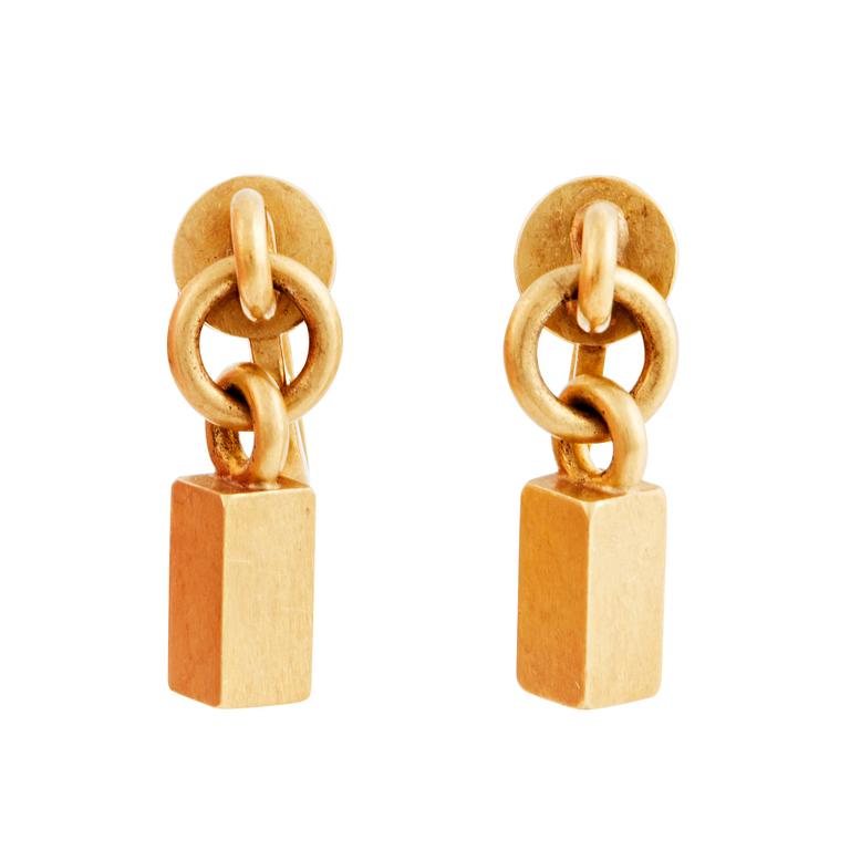 Wiwen Nilsson, a pair of 18K gold earrings,  Lund 1963 and 1949.