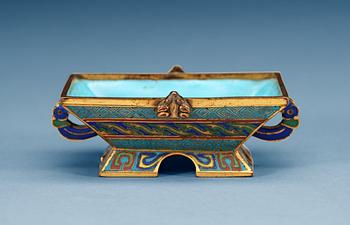 1325. PENSELBAD, cloisonné. Qing dynastin, 1800-tal.