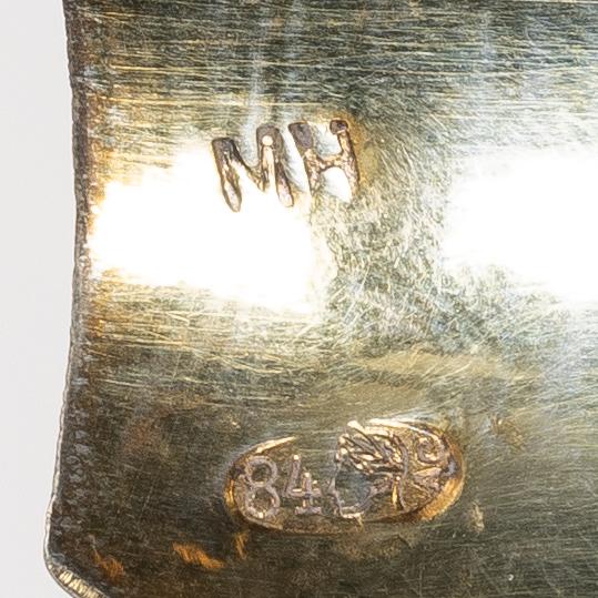 Kopp med fat, porslin, Frankrike, 1800-tal, märkt Mre Imp le de Sèvres, samt sked, förgyllt silver, Ryssland.