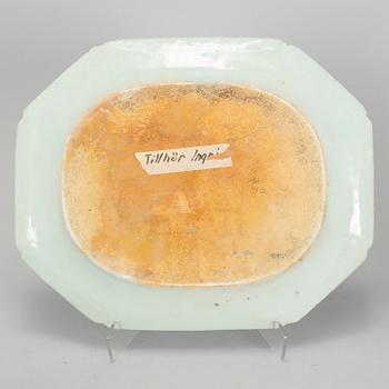 Two blue and white serving dishes and a bowl, Qing dynasty, Qianlong (1736-95).
