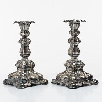 C.G. Hallberg, Ljusstakar, ett par, silver, barockstil, Stockholm 1941.