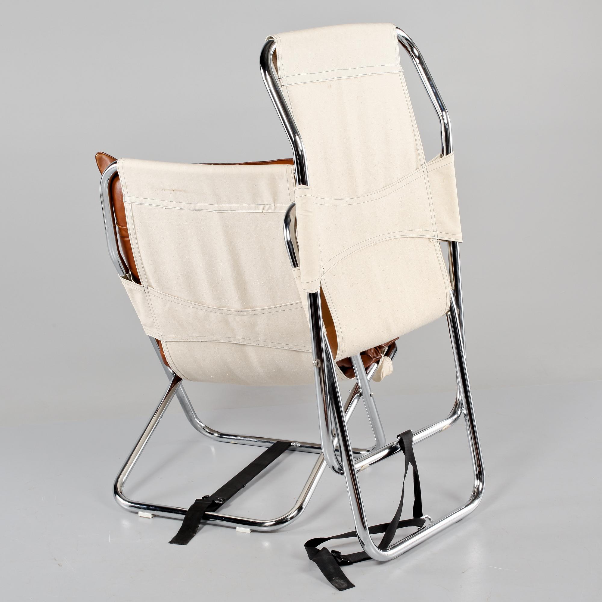 FÅTÖLJER, ett par, 1970-tal.