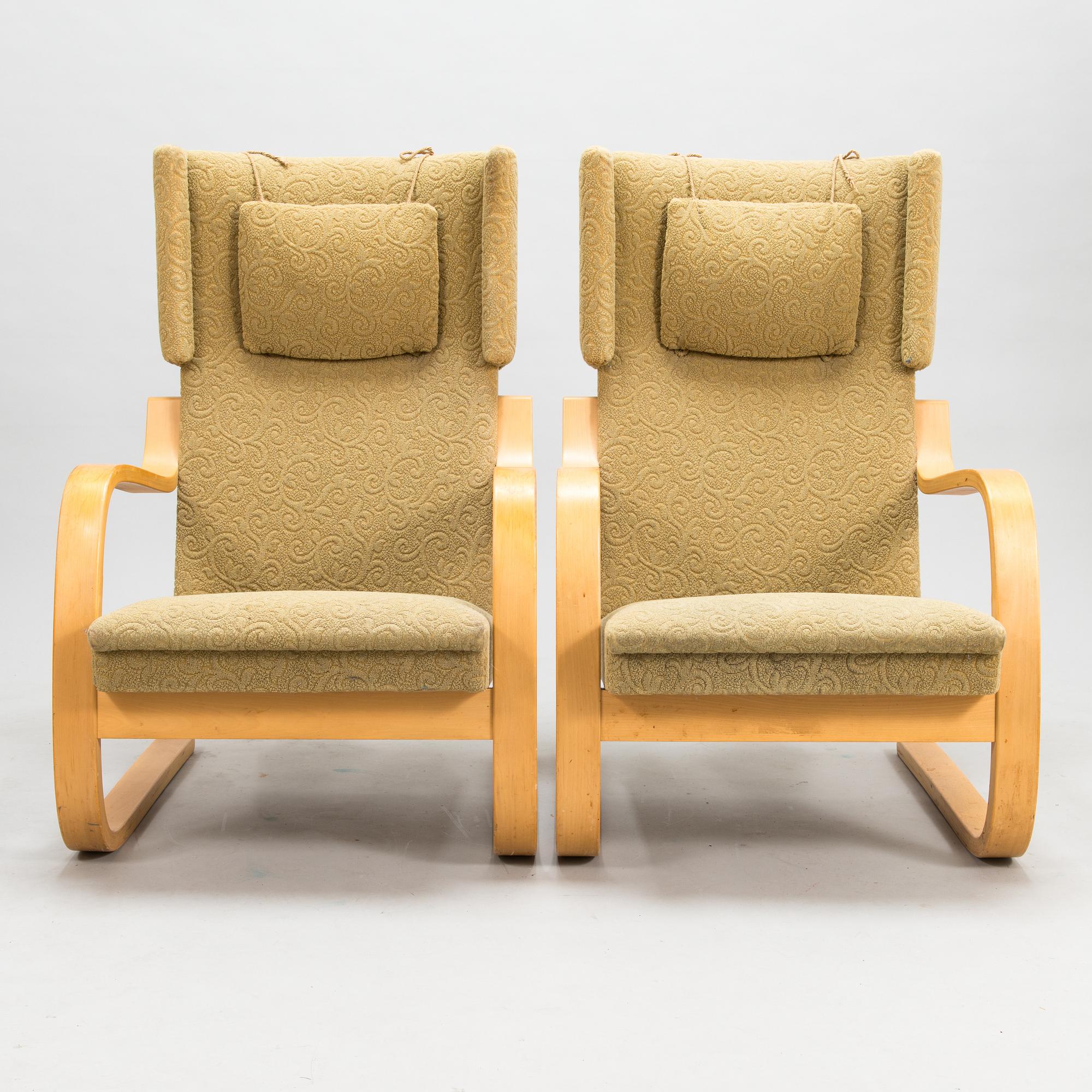 ALVAR AALTO, a pair of mid-20th-century '36/401' for Artek.