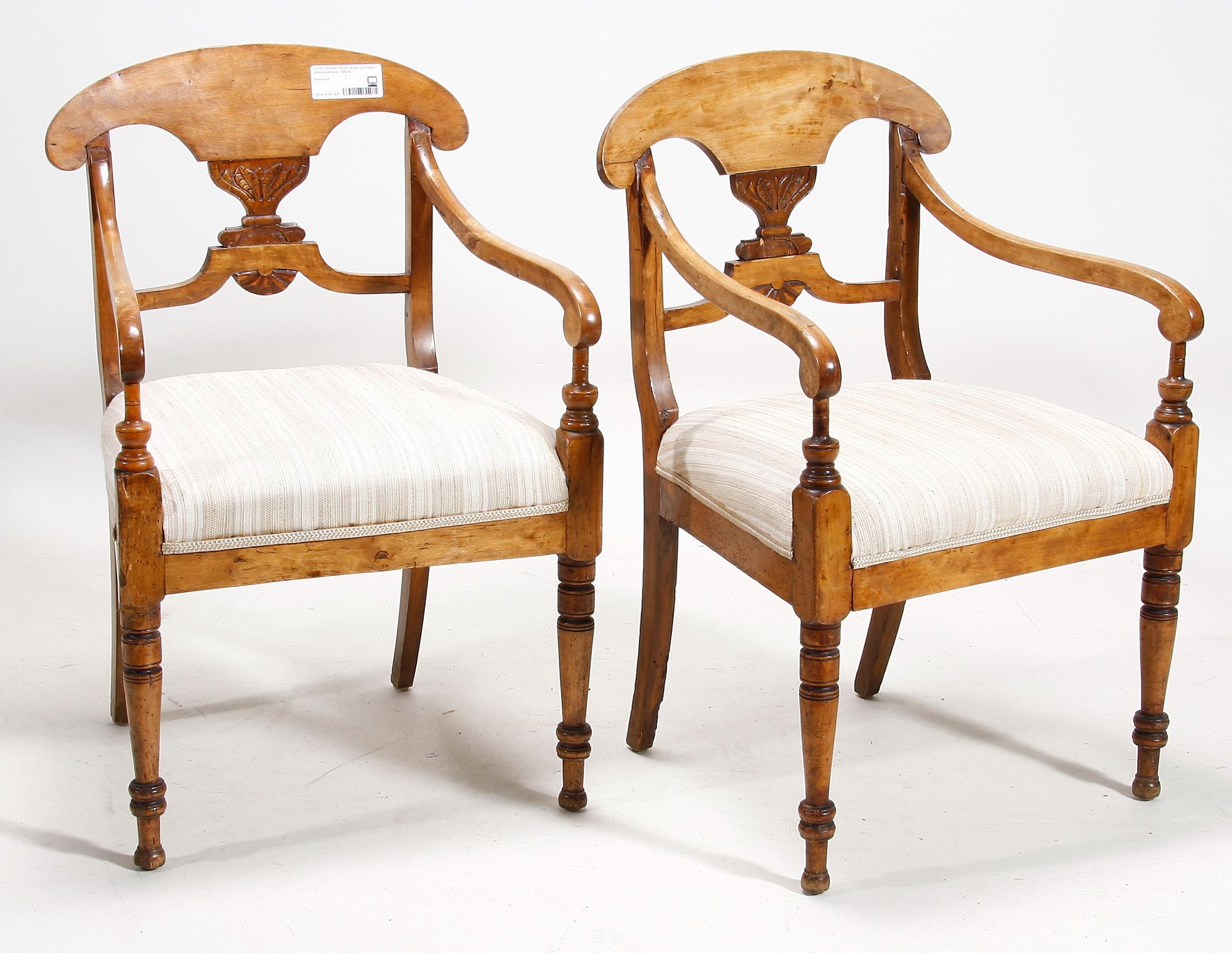 KARMSTOLAR, ett par, senempire, provinstillverkade, 1840-tal.