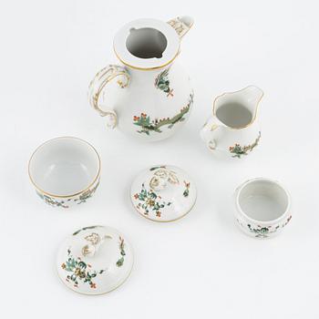 Meissen, a 9+4 pieces porcelain coffee service, 20th century.