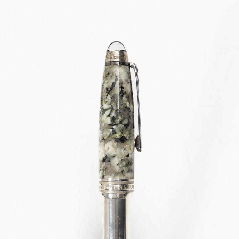 A Montblanc fountain pen, limited edition 'Soulmakers for 100 years', 'Starwalker'.