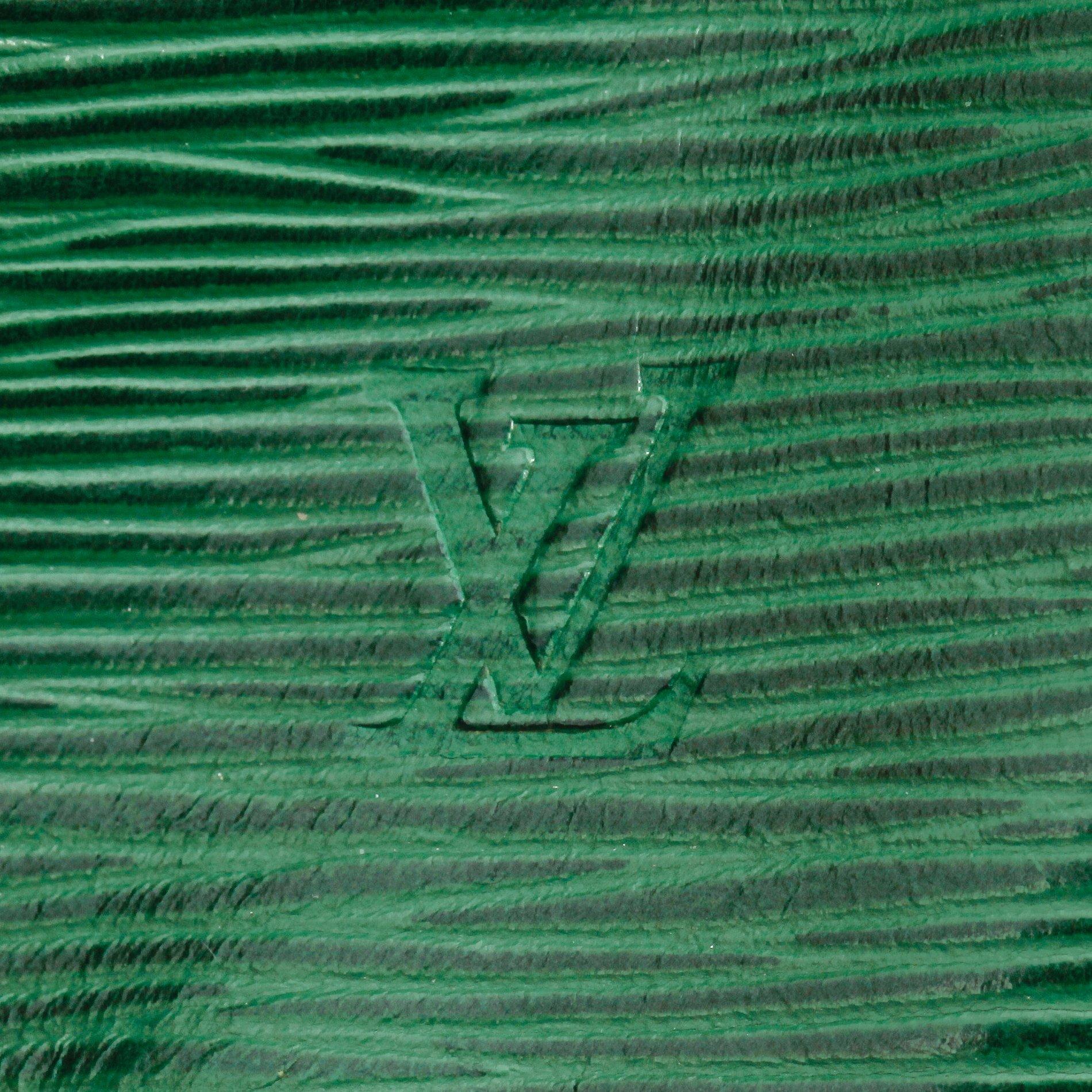 LOUIS VUITTON, axelremsväska, "Petite Noé".