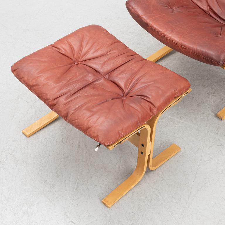 Ingemar Relling, a pair of "Siesta" lounge chairs with ottoman, Westnofa, Norway.