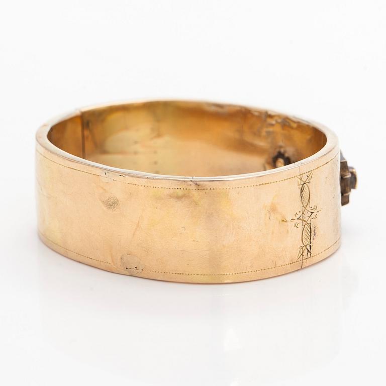 Armring, 14K (56) guld, St Petersburg.