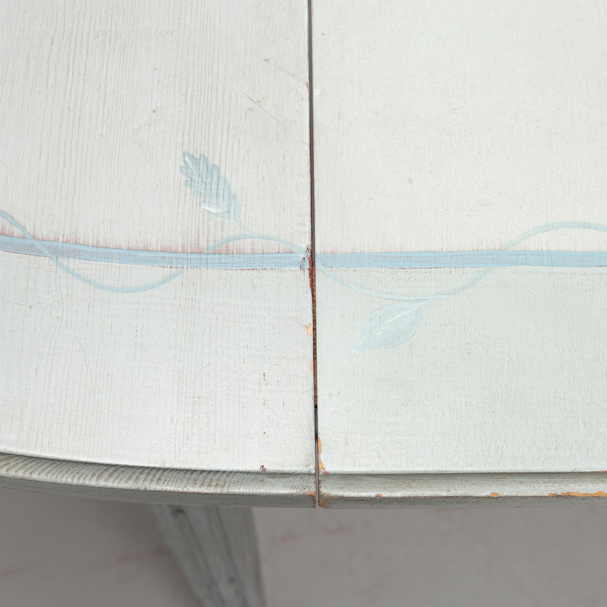 Matbord, gustaviansk stil, 1900-tal.