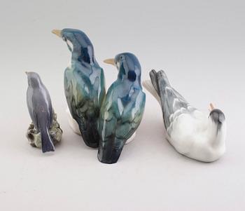 FIGURER, 3 st, porslin, Rörstrand samt Royal Copenhagen, 1900-talets första hälft.