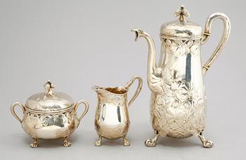 KAFFESERVIS, 3 delar, silver, CG Hallberg, Stockholm 1901/ 1902. Vikt ca 1552 g.