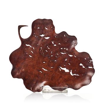 An elegant boxwood leaf shaped tray, 19th Century.