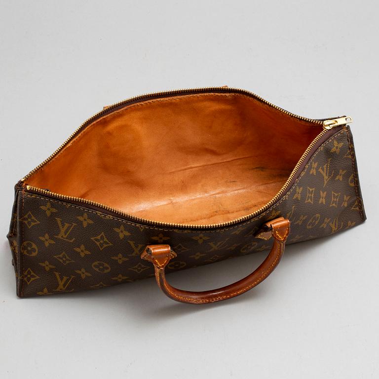 LOUIS VUITTON, väska, "Sac triangle".