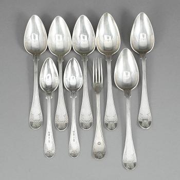 SILVERBESTICK, 9 delar (3+3+2+1), bl.a Hans Georg Tillström, Stockholm, 1839. Total vikt ca 325 gram.