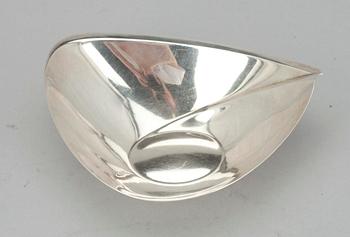 SKÅL, silver, Tapio Wirkkala, Hopeakeskus, Tavastehus 1962. Tot. vikt ca 96 g.