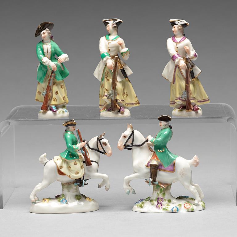 A group of five small figurines of huntsmen, Meissen, 20th Century.