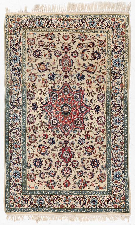 A Nain rug, c. 165 x 103 cm.