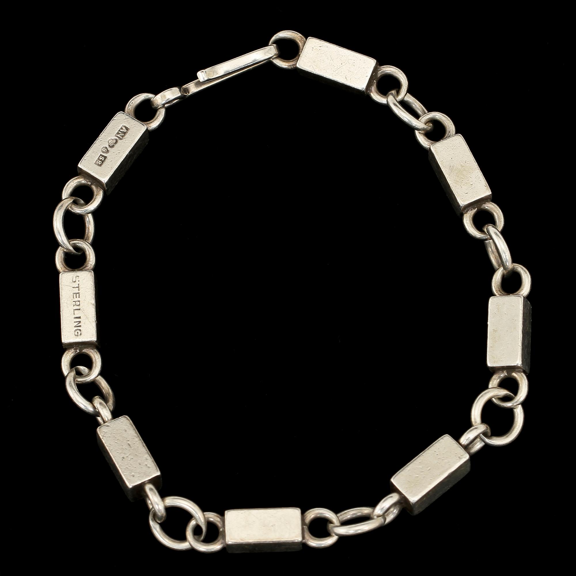 HALSLÄNK samt ARMLÄNK, sterling, Wiwen Nilsson, Lund, 1944 resp 1945. Vikt 90 g.