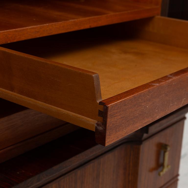 Axel Bäck, skåp, Eksjö, signerat och daterat 1950.