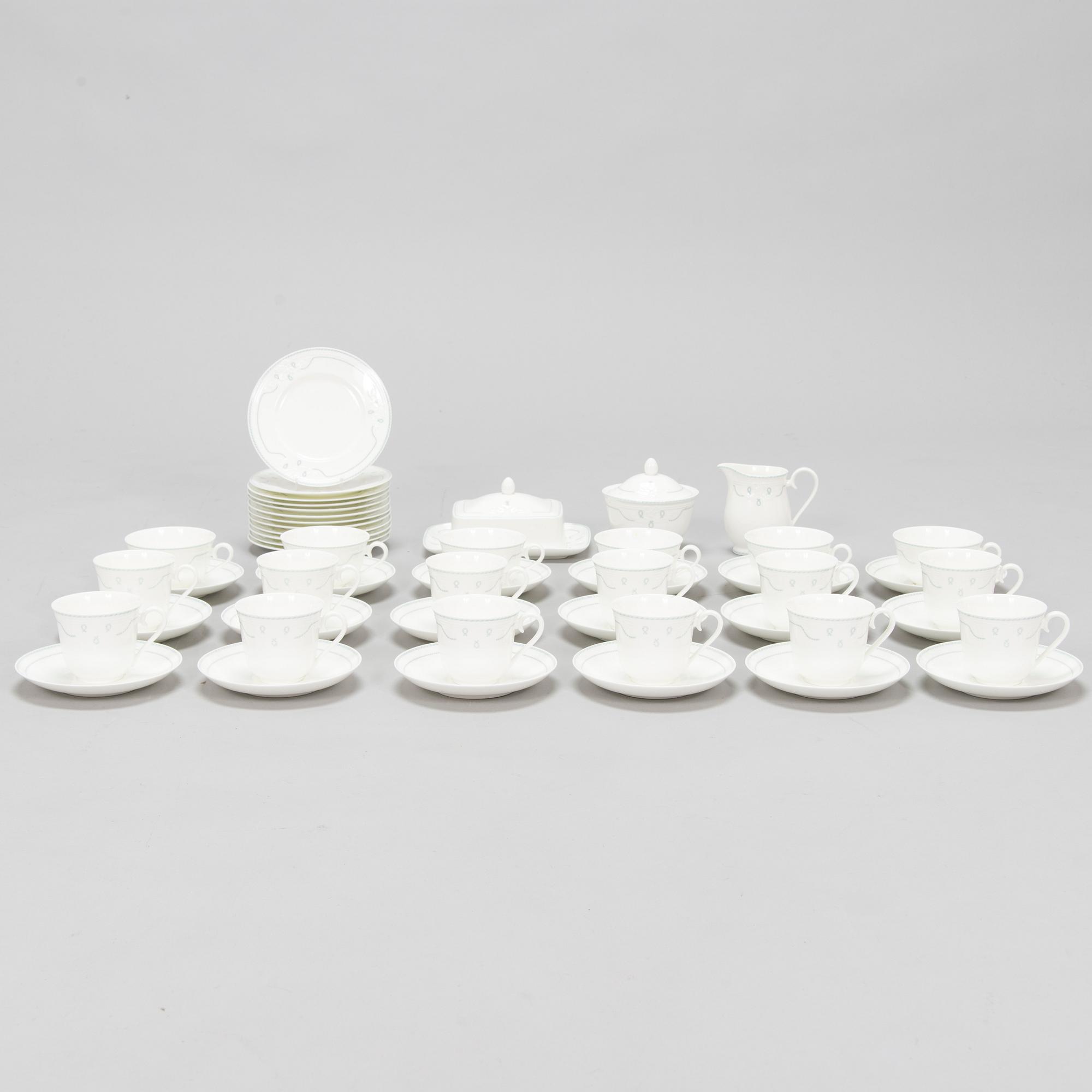 A 33-piece porcelain 'Amado' coffee and tea set, Villeroy & Boch.