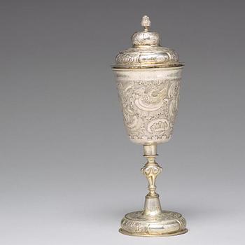A Russian 18th century parcel-gilt silver cup and cover, mark of Fedor Petrow, Moscow 1756.