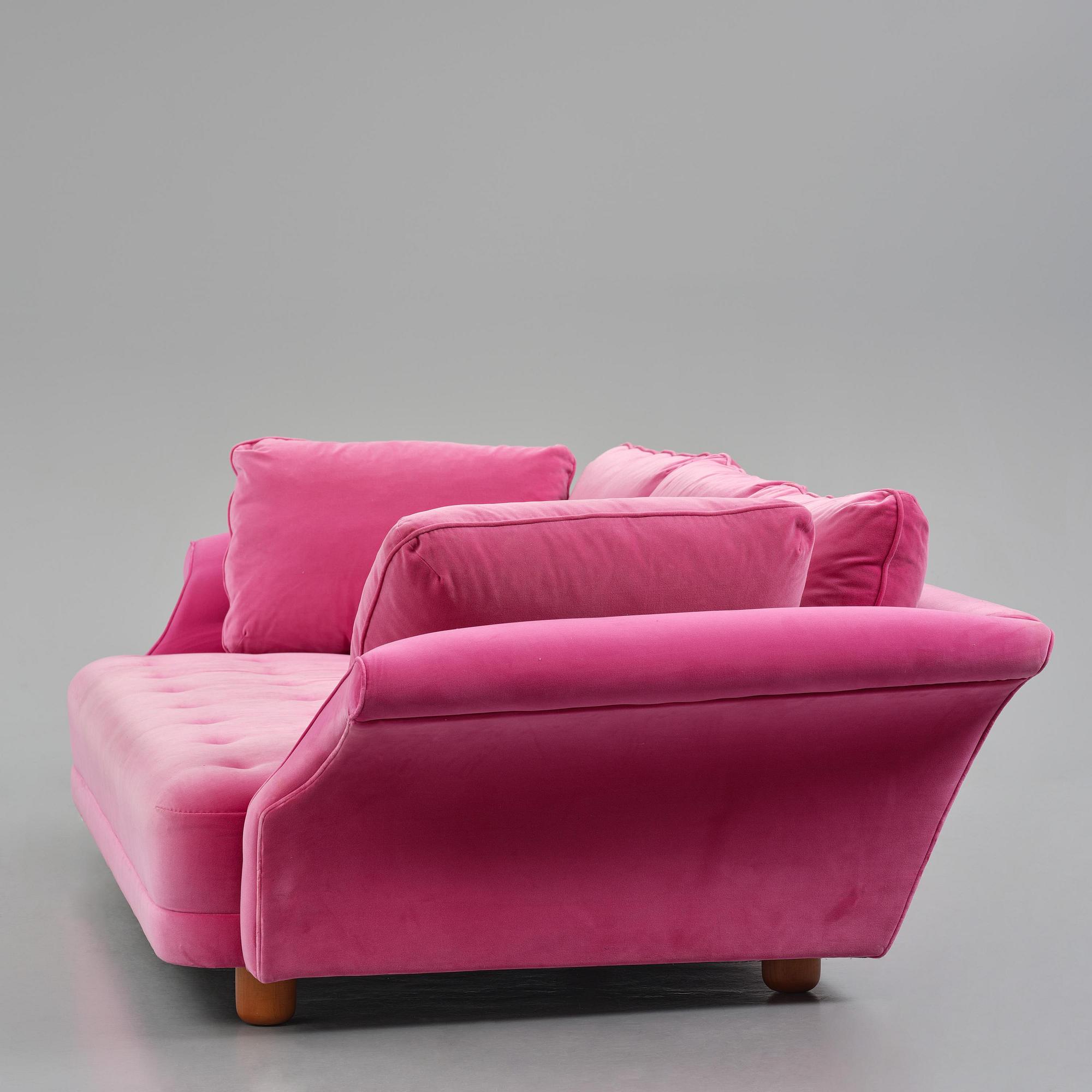 Josef Frank, a "Liljevalchs" sofa, Firma Svenskt Tenn, 2013.