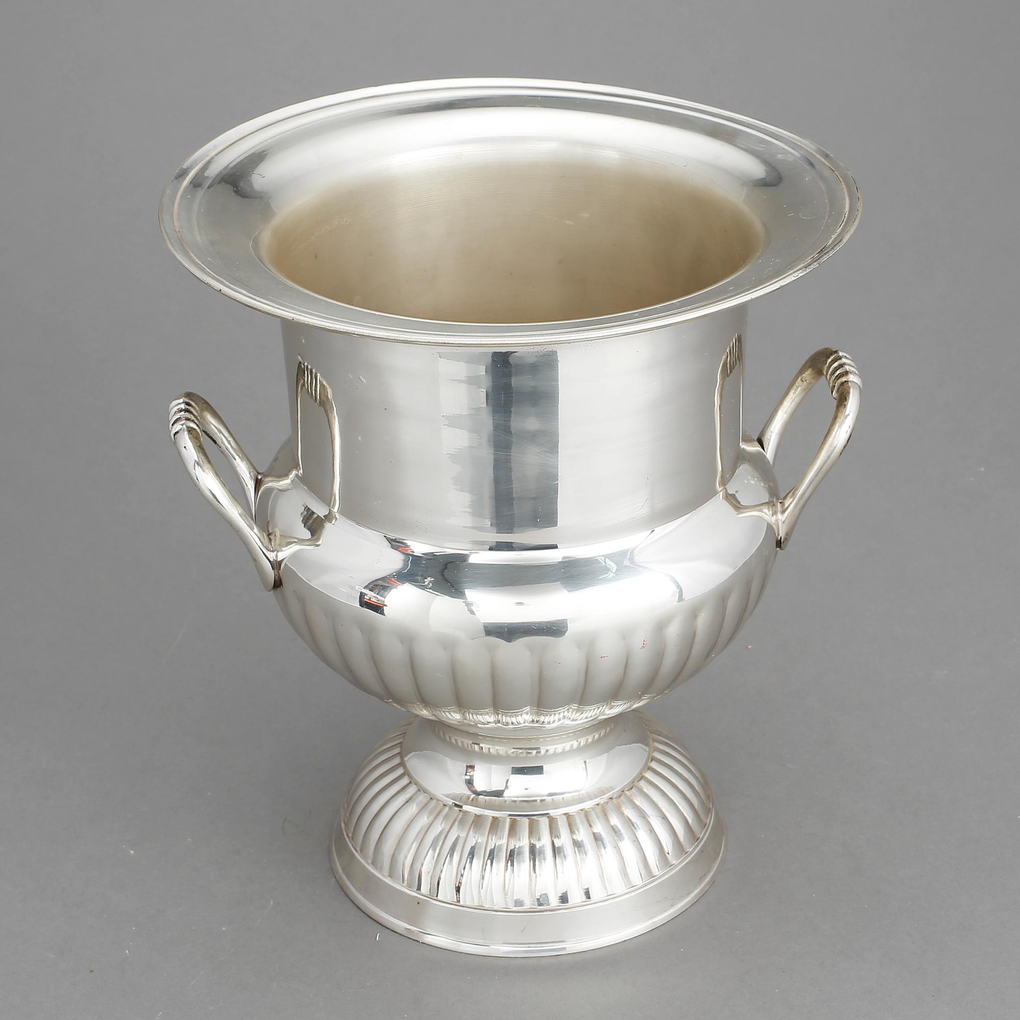 CHAMPAGNEKYLARE, nysilver, 1900-talets andra hälft.