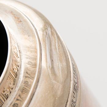 A SWEDISH 18TH CENTURY SILVER COFFEE POT, maker's mark of Petter Eneroth, Stockholm .