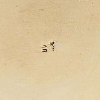 Round box with lid, silver, 20th century.