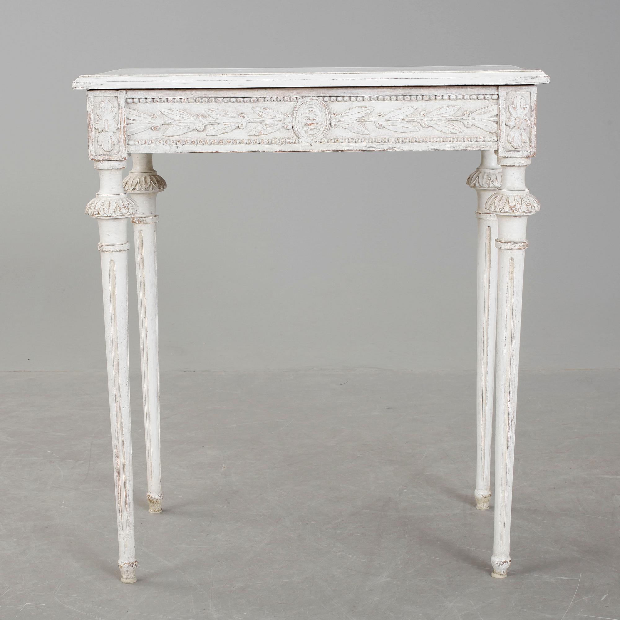 BORD, gustaviansk stil, 1900-talets början.