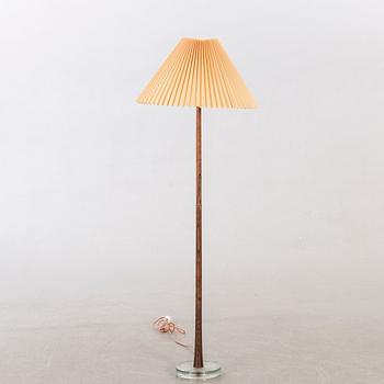 Golvlampa, 1900-talets mitt.