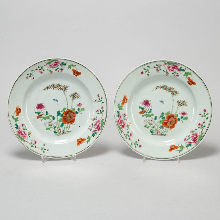 A famille rose serving dish and two plates, Qing dynasty, Qianlong (1736-95).