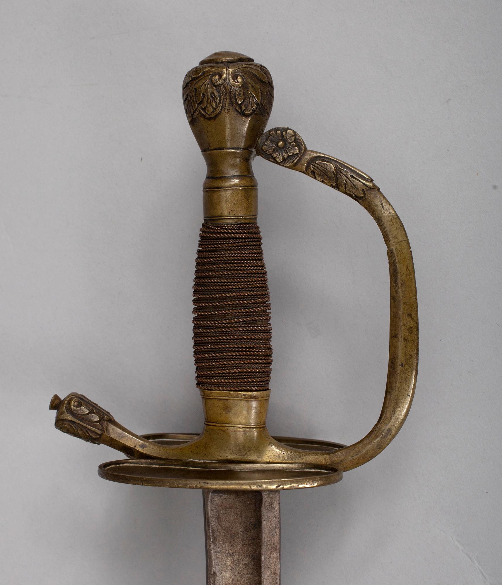 VÄRJOR, 2 st. och AFRIKANSKT SVÄRD, metall 1800/1900-tal.