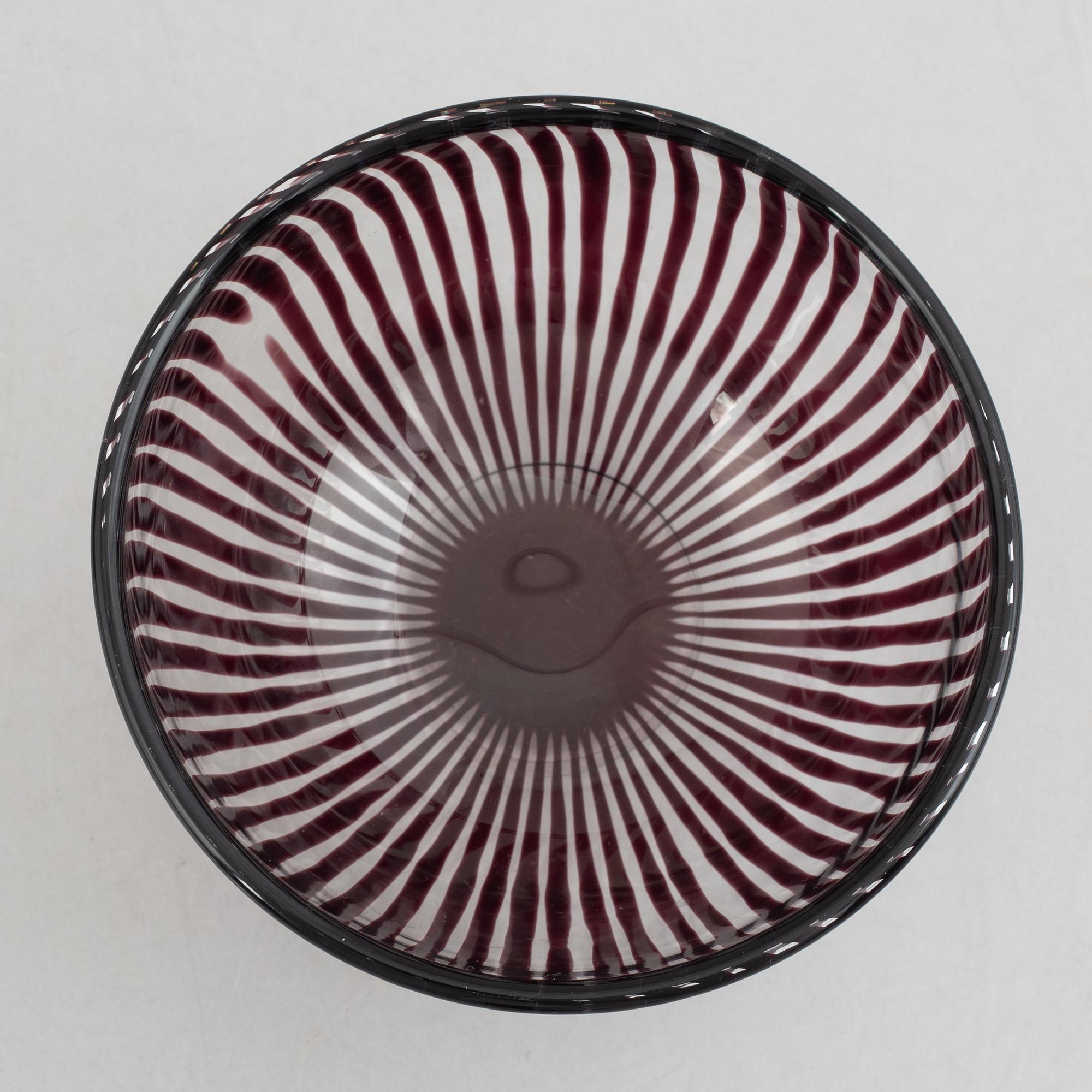 Edward Hald, twp glass "slipgraal" bowls, signed, Orrefors, 1941 and 1945.