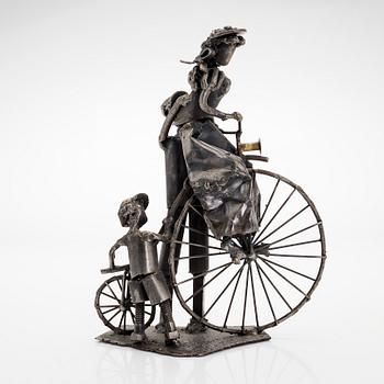 Timo Ruokolainen, På cykeln.