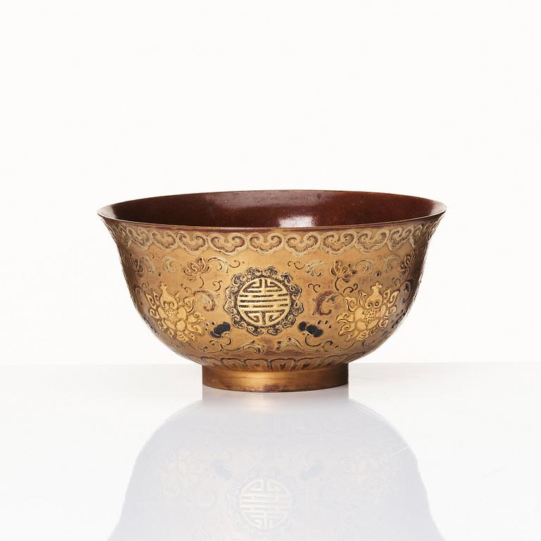 A gilded lacquered bowl, Qing dynasty, Yongzheng/ Qianlong, 18th Century.