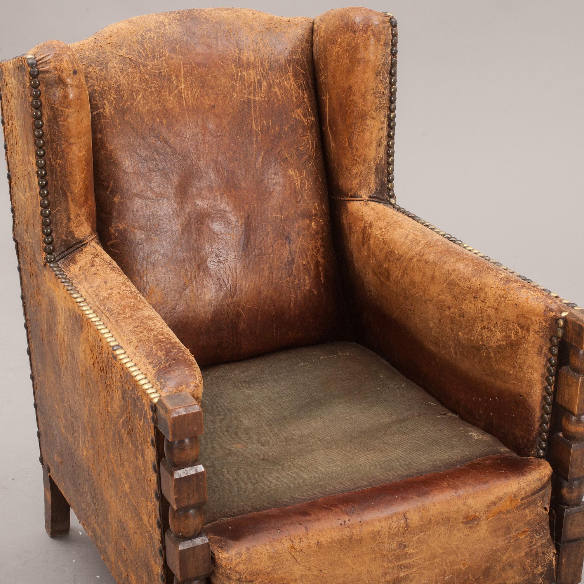 FÅTÖLJ, 1900-talets första hälft.