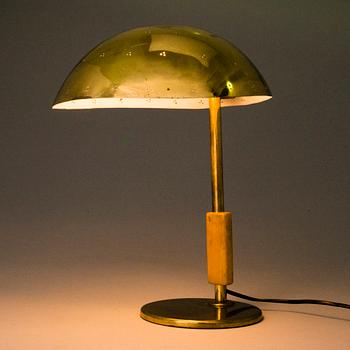 PAAVO TYNELL, A mid-20th century '9216' table lamp for Taito, Finland.