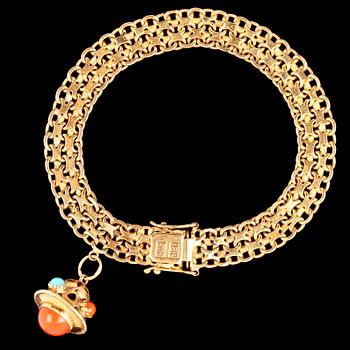 ARMBAND, 18k guld, 1900-talets senare hälft. Vikt 24 g.