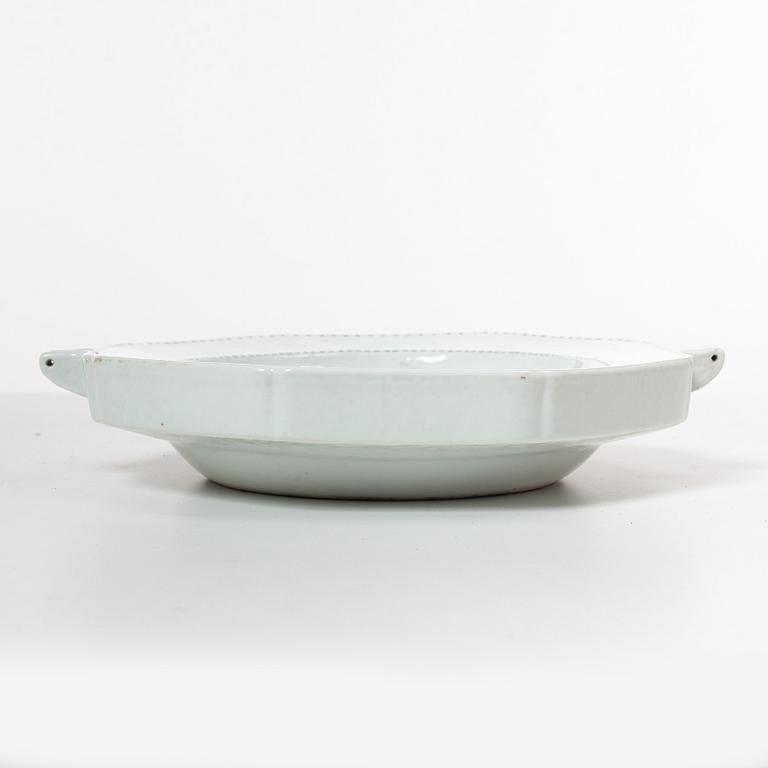 Värmefat, kompaniporslin, Kina, Qingdynastin, Qianlong (1736-95).