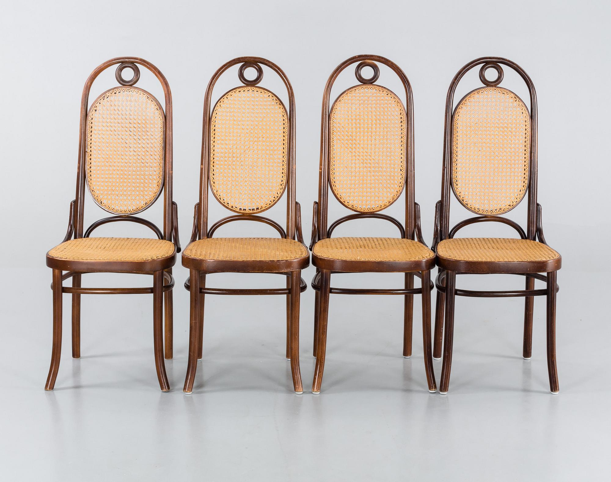 STOLAR, 4 st Thonet-typ. 1900-talets första hälft.