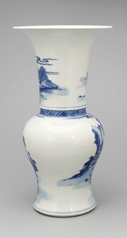 VAS, porslin, Kina, Kangxi-stil, 1900-tal.