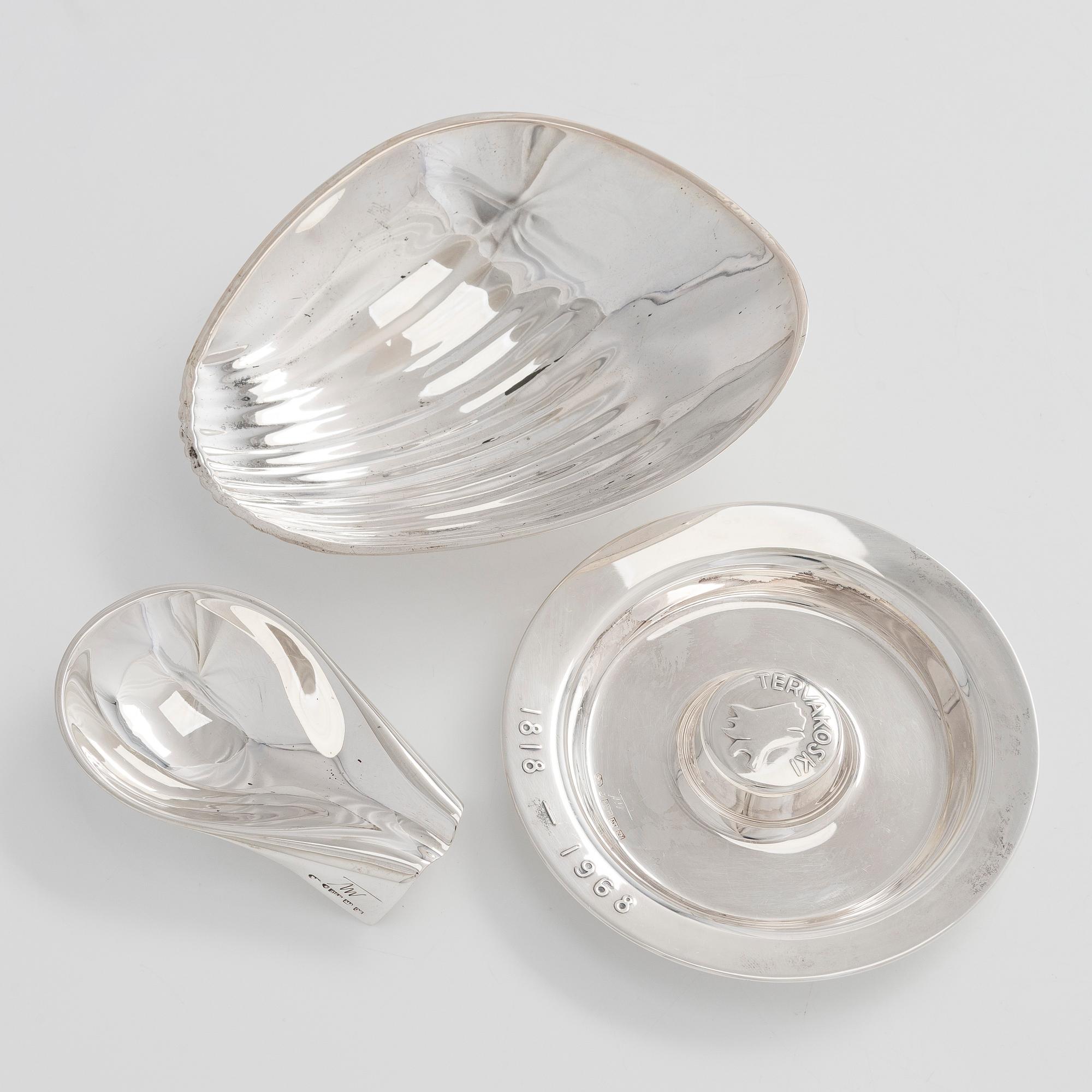Tapio Wirkkala, skålar, 3 st, silver. Kultakeskus, Tavastehus och Hopeatehdas, Helsingfors, 1956-66.
