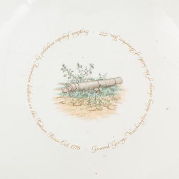 A porcelain punsch bowl from Royal Copenhagen, in commemoration of "The American Revolution 1776-1976".