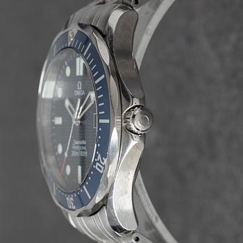 Omega, Seamaster, Professional, Diver 300M, "James Bond GoldenEye", ca 2004.