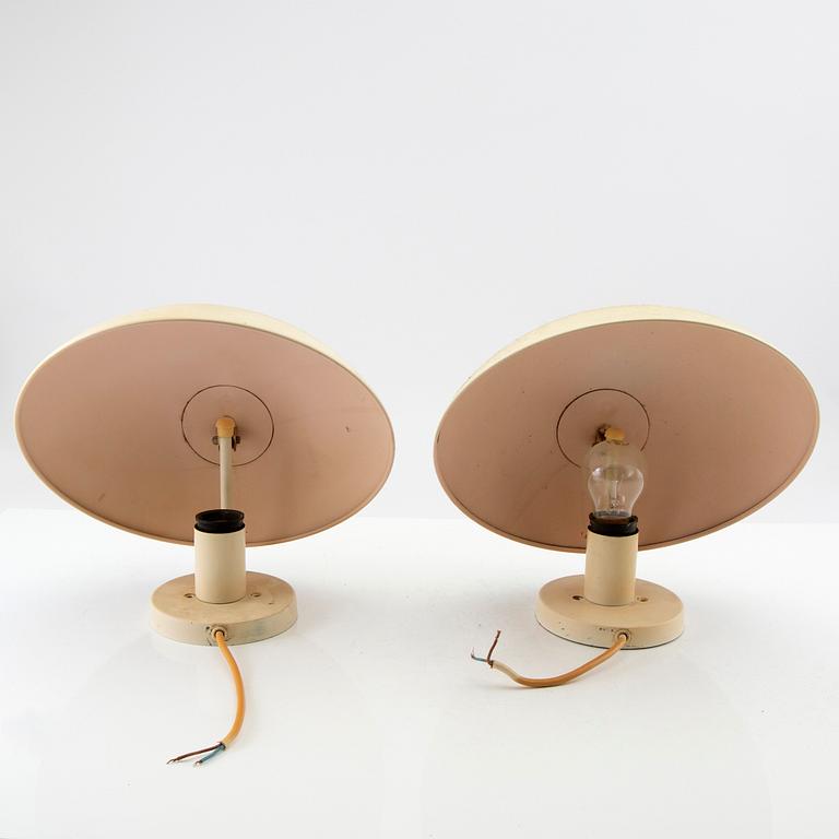 Louis Poulsen, vägglampor ett par modellnr 33058 Danmark sent 1900-tal.