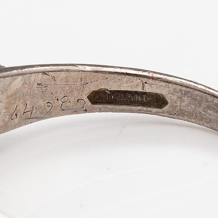 A Tillander, a palladium ring with a ca. 0.23 ct diamond. Helsinki.
