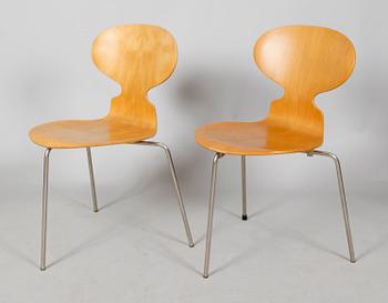 STOLAR, 1 par, "Myran", Arne Jacobsen för Fritz Hansen, Danmark, 1900-talets mitt.